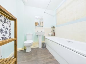 Photo 18- click for photo gallery